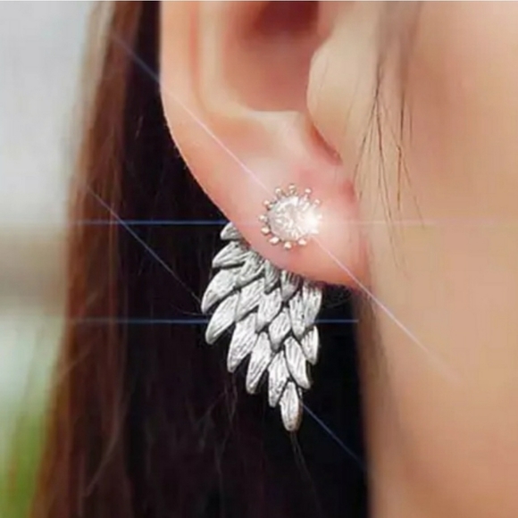 Jewelry - NWOT Silver Angel Wings Rhinestone Studs